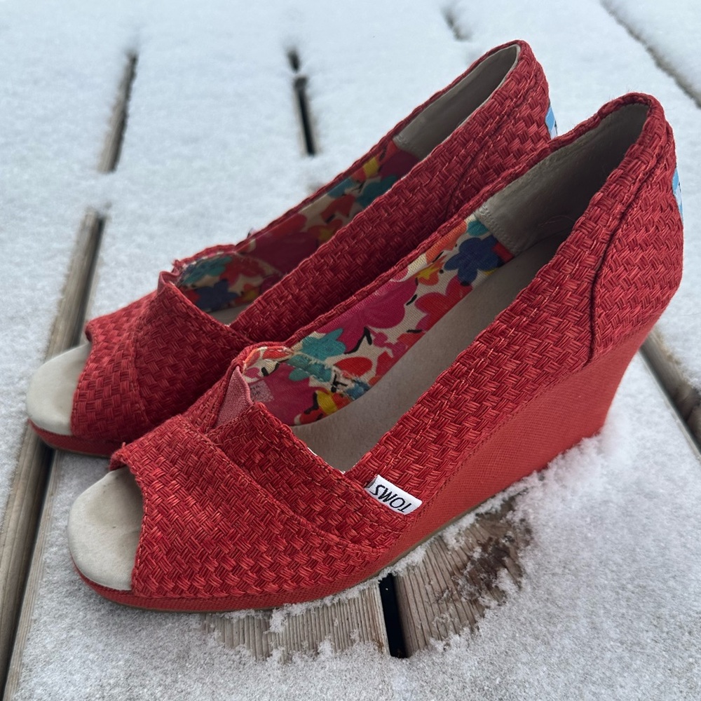 TOMS Wedges W8